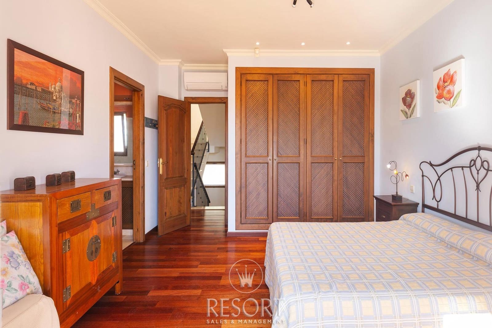 4 soveværelse Byhus til salg i La Manga Club med swimmingpool garage - € 595.000 (Ref: 9613911)