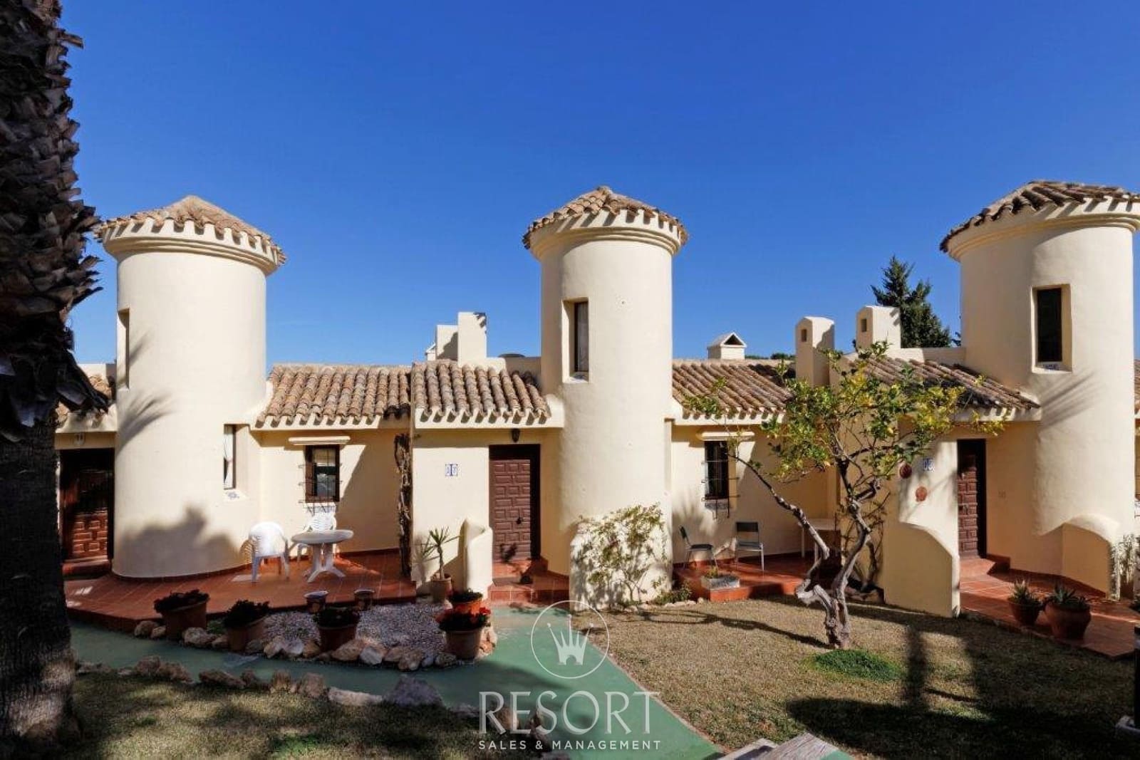 2 bedroom Townhouse for sale in La Manga Club with pool - € 239,185 (Ref: 9613912)