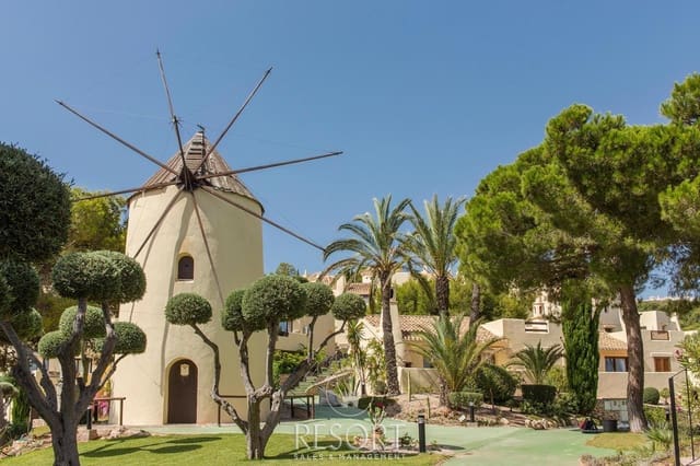 2 bedroom Townhouse for sale in La Manga Club, Cartagena with pool - € 239,185 (Ref: 9613912)