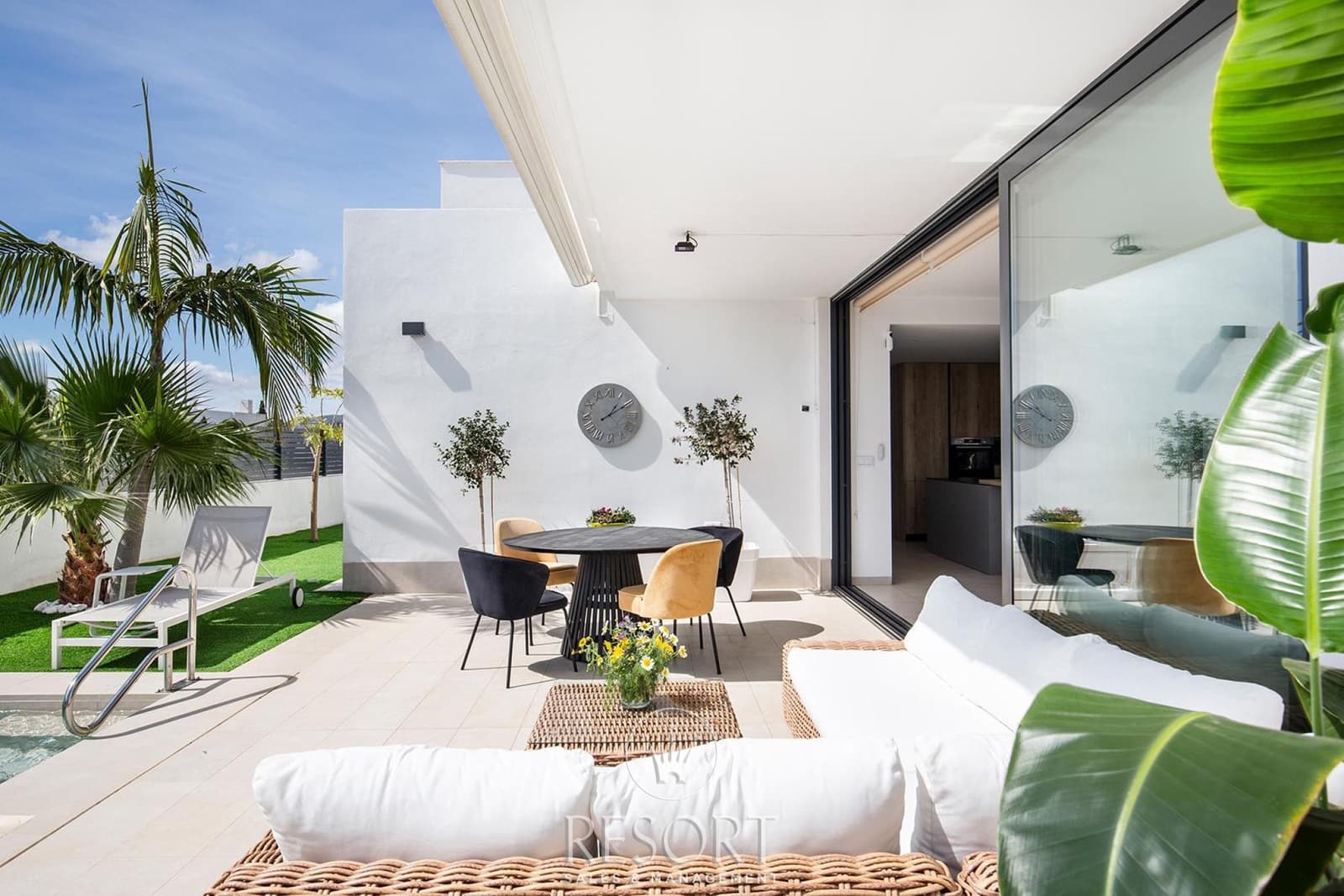3 bedroom Villa for sale in Mar de Cristal with pool garage - € 498,000 (Ref: 9697886)