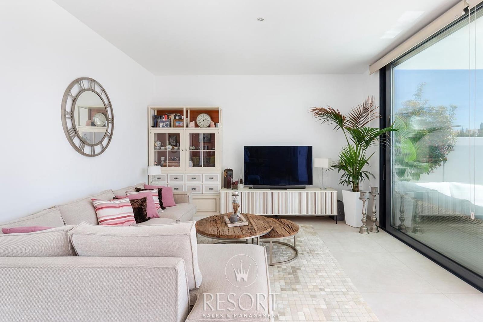 3 bedroom Villa for sale in Mar de Cristal with pool garage - € 498,000 (Ref: 9697886)