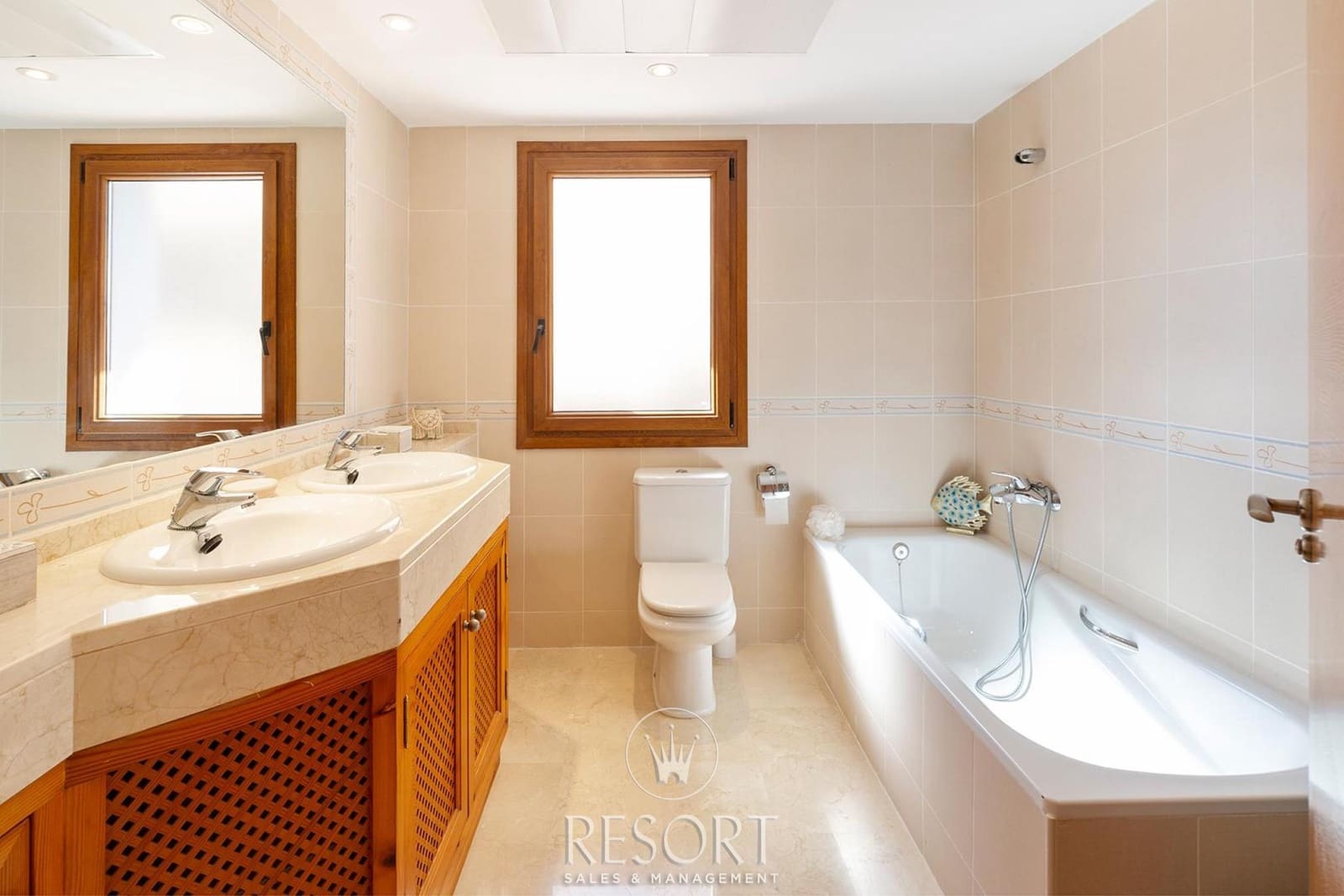 2 bedroom Apartment for sale in La Manga Club with pool garage - € 315,175 (Ref: 9745165)