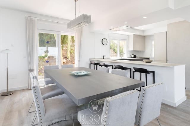 3 chambre Villa/Maison à vendre à La Manga Club, Carthagène avec piscine - 636 485 € (Ref: 9858902)
