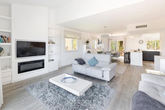 3 chambre Villa/Maison à vendre à La Manga Club, Carthagène avec piscine - 636 485 € (Ref: 9858902)