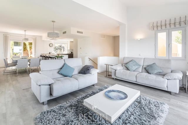 3 chambre Villa/Maison à vendre à La Manga Club, Carthagène avec piscine - 636 485 € (Ref: 9858902)
