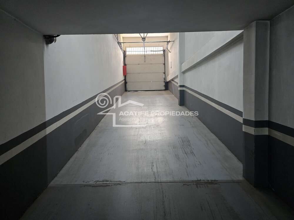 2 soveværelse Lejlighed til salg i Arrecife med garage - € 249.000 (Ref: 10097411)