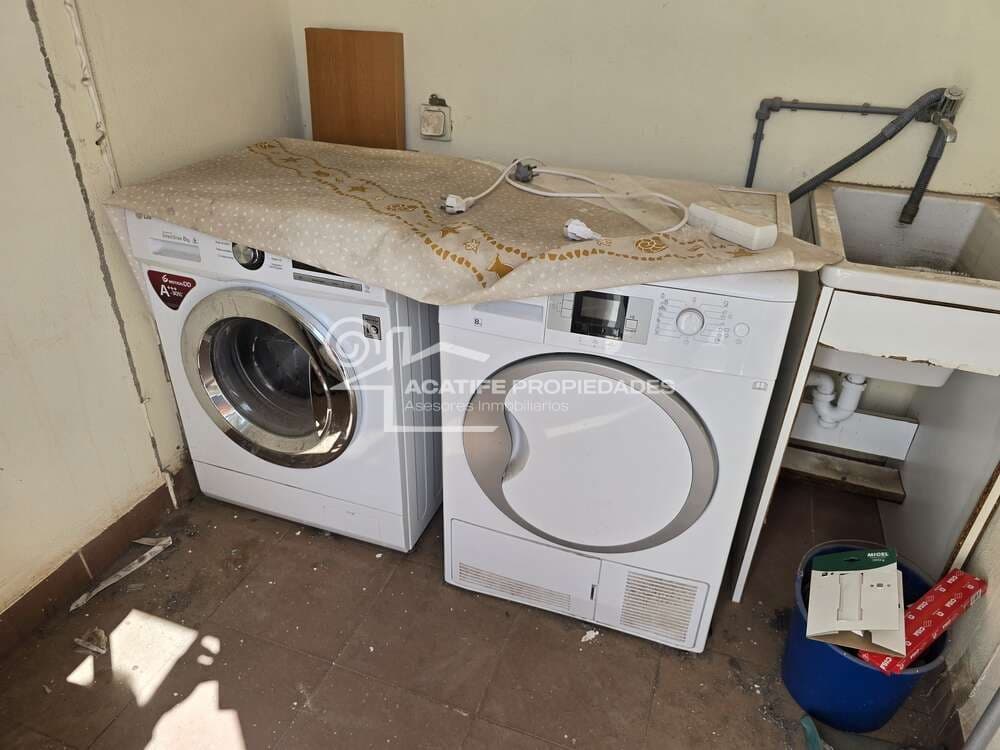 2 soveværelse Lejlighed til salg i Arrecife med garage - € 249.000 (Ref: 10097411)