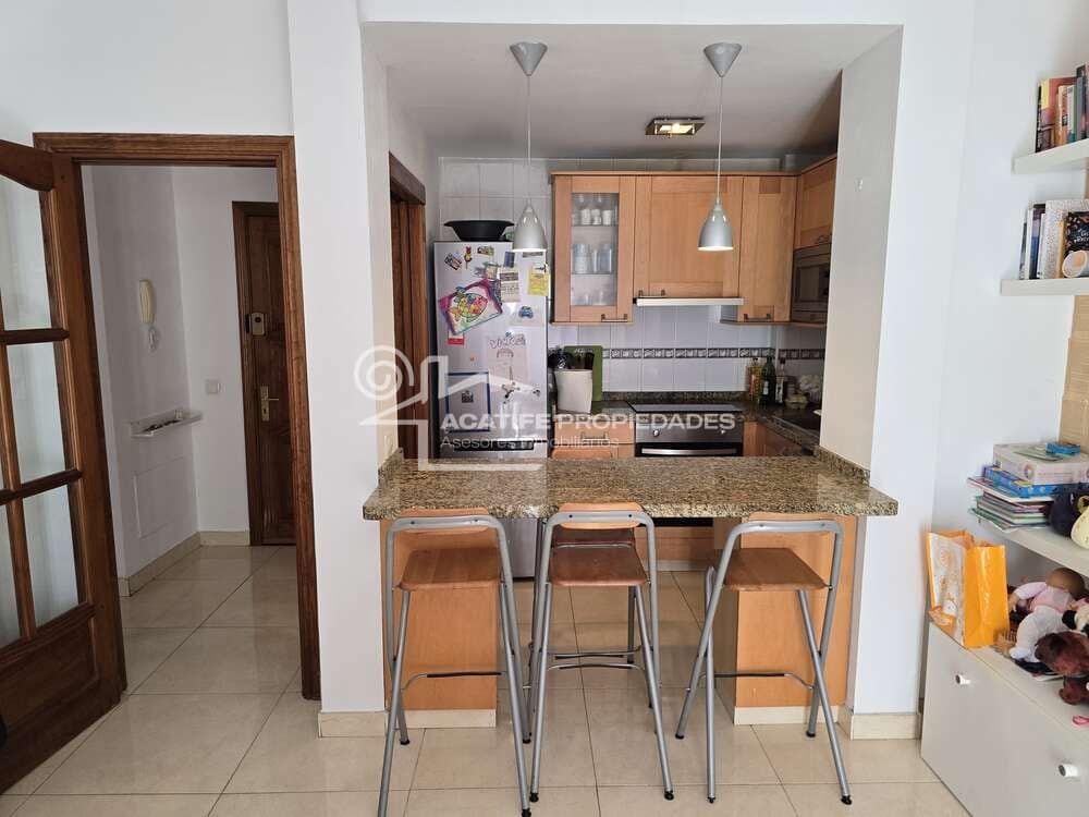 2 soveværelse Lejlighed til salg i Arrecife med garage - € 249.000 (Ref: 10097411)