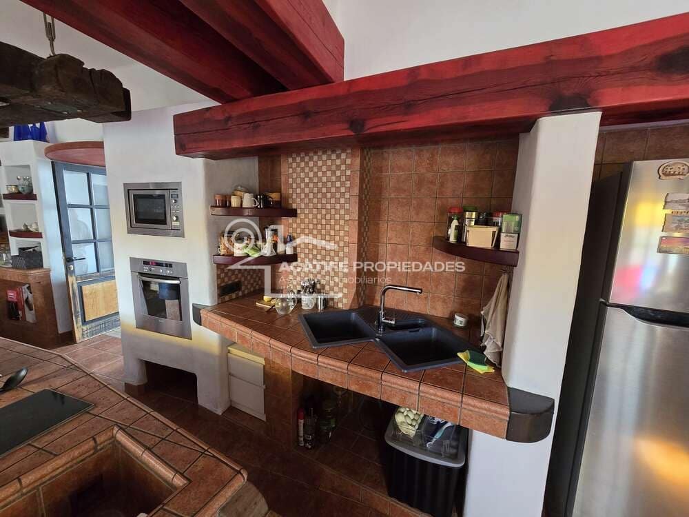 1 soverom Finca/Herregård til salgs i Yaiza - € 640 000 (Ref: 10157163)