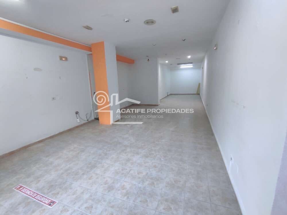 Erhverv til leje i Arrecife - € 1.200 (Ref: 8422756)