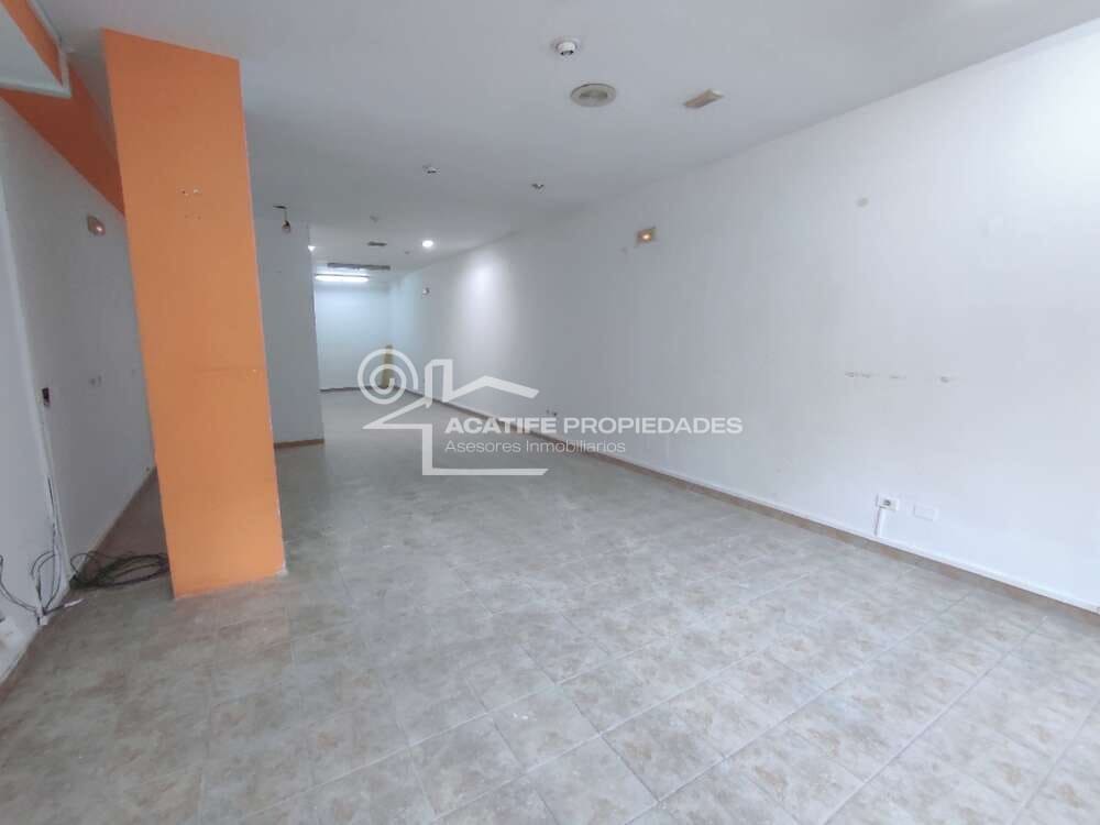 Erhverv til leje i Arrecife - € 1.200 (Ref: 8422756)