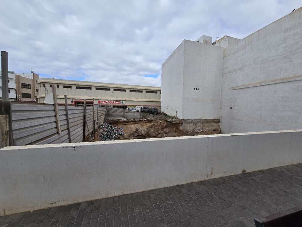 Tomt till salu i Arrecife - 260 000 € (Ref: 8896039)