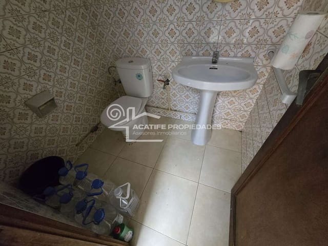 Erhverv til salg i Arrecife - € 158.000 (Ref: 9108368)