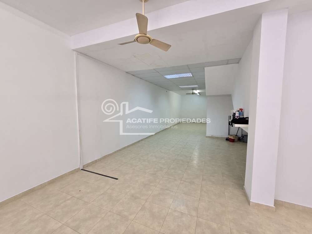 Kommersiell til salgs i Arrecife - € 150 000 (Ref: 9108368)