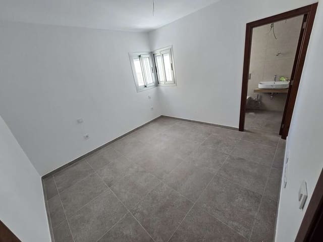 3 chambre Appartement à vendre à Arrecife - 230 000 € (Ref: 9111755)