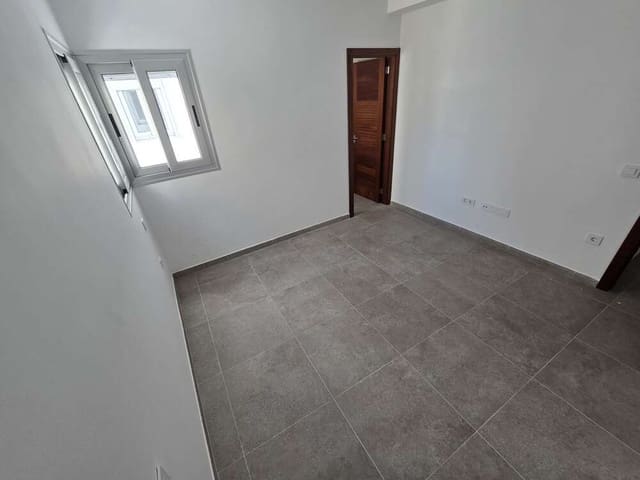 3 chambre Appartement à vendre à Arrecife - 230 000 € (Ref: 9111755)