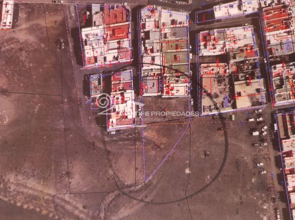 Building Plot for sale in Arrecife - € 250,000 (Ref: 9159205)