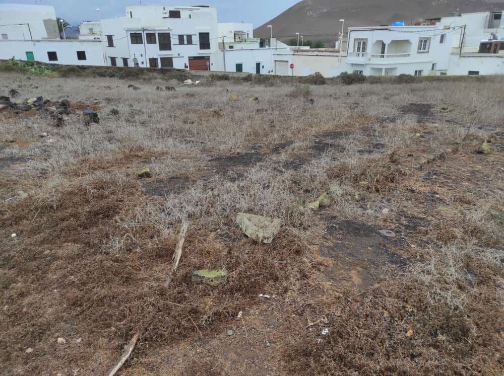 Building Plot for sale in San Bartolome - € 250,000 (Ref: 9206220)