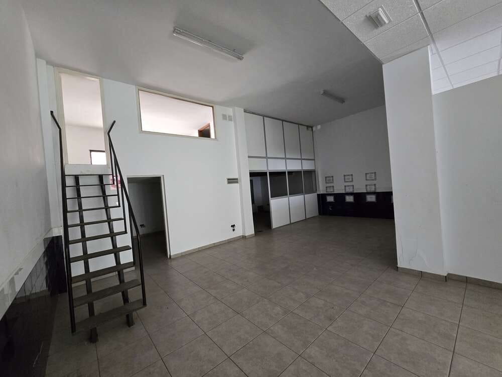 Erhverv til salg i Arrecife - € 170.000 (Ref: 9296531)