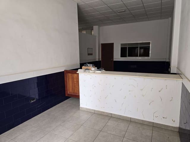Erhverv til salg i Arrecife - € 170.000 (Ref: 9296531)