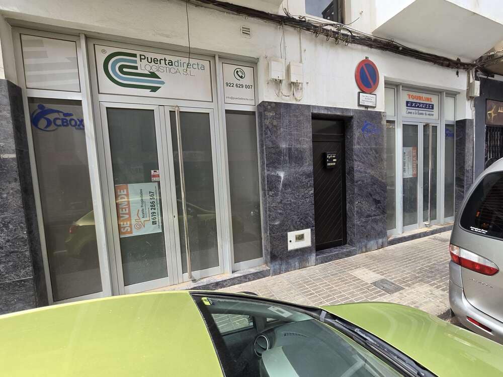 Erhverv til salg i Arrecife - € 170.000 (Ref: 9296531)