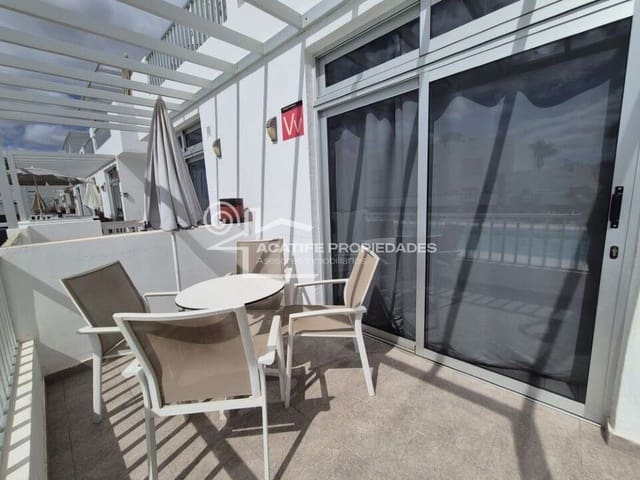 2 soverom Leilighet til salgs i Puerto del Carmen, Tías med svømmebasseng - € 265 000 (Ref: 9439579)