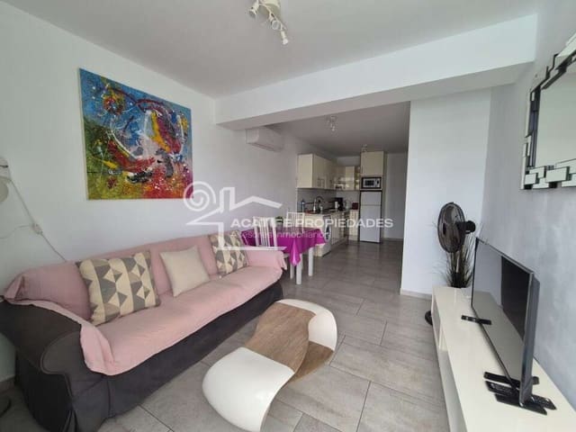 2 soverom Leilighet til salgs i Puerto del Carmen, Tías med svømmebasseng - € 265 000 (Ref: 9439579)