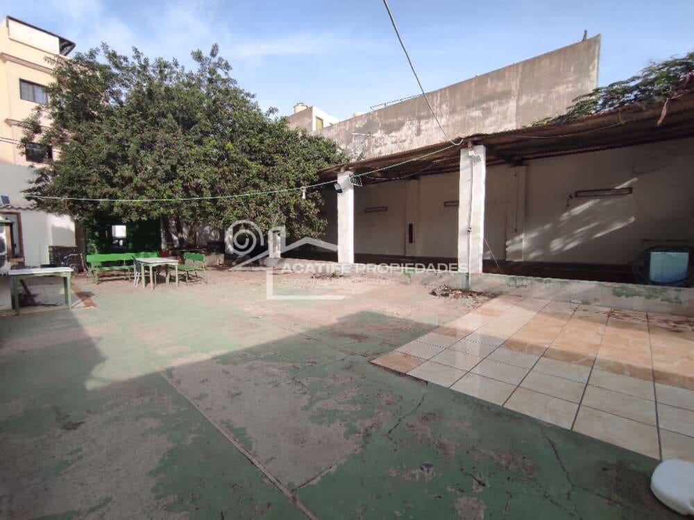 Tontti myytävänä paikassa Arrecife - 450 000 € (Ref: 9627056)