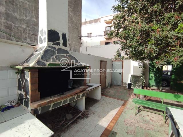 Tontti myytävänä paikassa Arrecife - 450 000 € (Ref: 9627056)