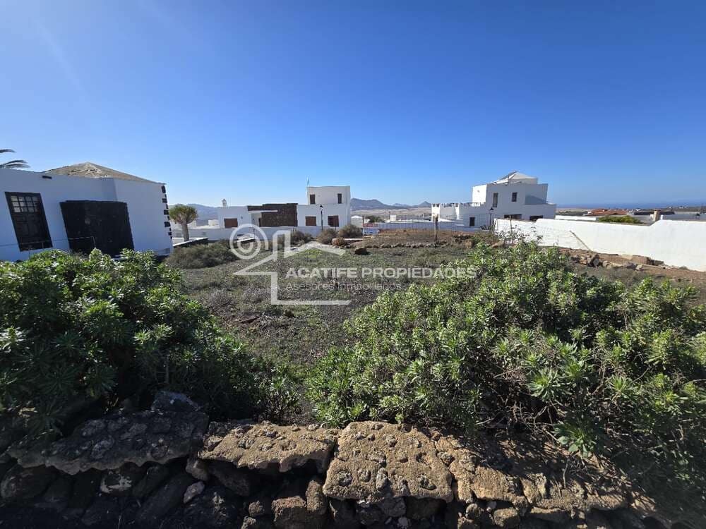 Building Plot for sale in Teguise - € 150,000 (Ref: 9655599)