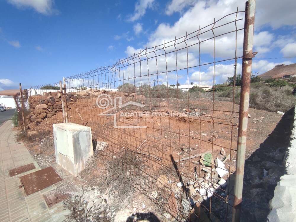 Tontti myytävänä paikassa Teguise - 150 000 € (Ref: 9655599)