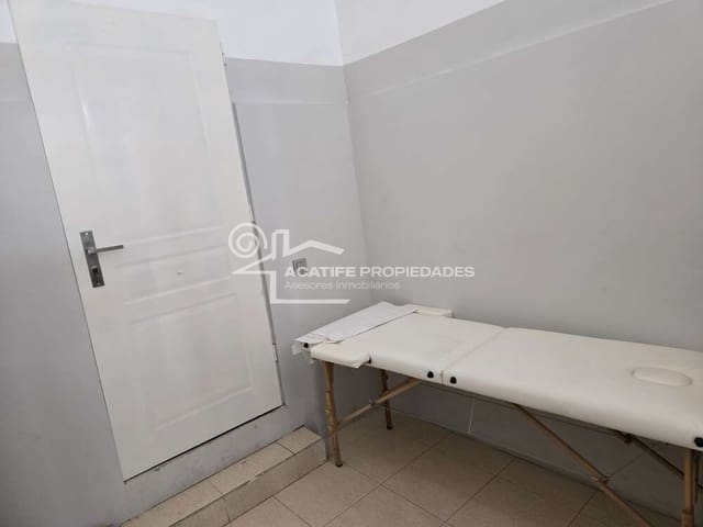 Kommersiell til salgs i Arrecife - € 145 000 (Ref: 9679396)