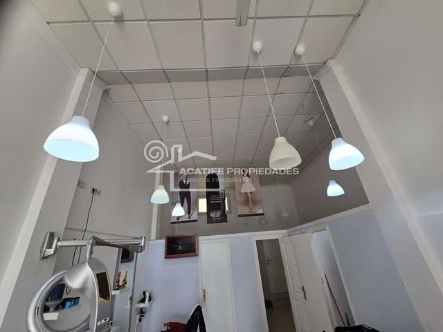 Kommersiell til salgs i Arrecife - € 145 000 (Ref: 9679396)