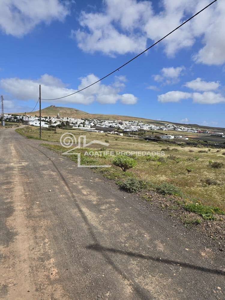 Building Plot for sale in Teguise - € 199,000 (Ref: 9700343)