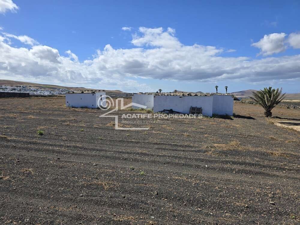 Building Plot for sale in Teguise - € 199,000 (Ref: 9700343)