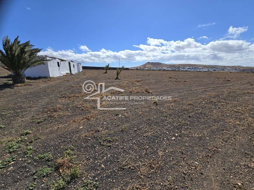 Building Plot for sale in Teguise - € 199,000 (Ref: 9700343)