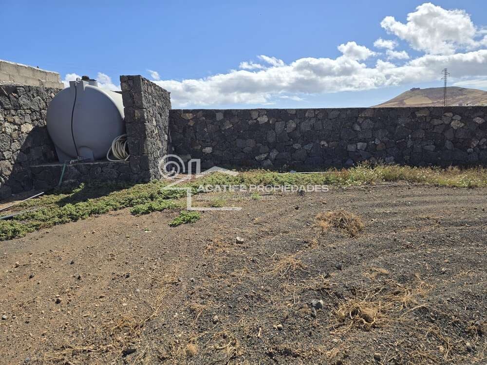 Building Plot for sale in Teguise - € 199,000 (Ref: 9700343)