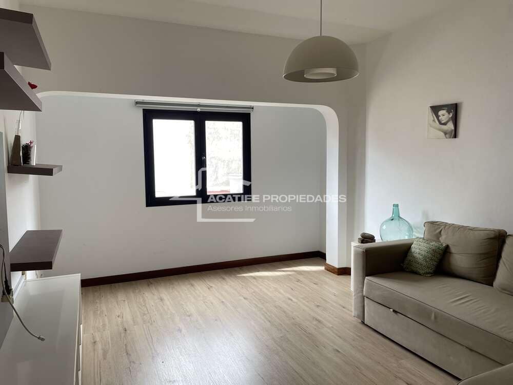 2 bedroom Flat for sale in Arrecife - € 210,000 (Ref: 9844789)