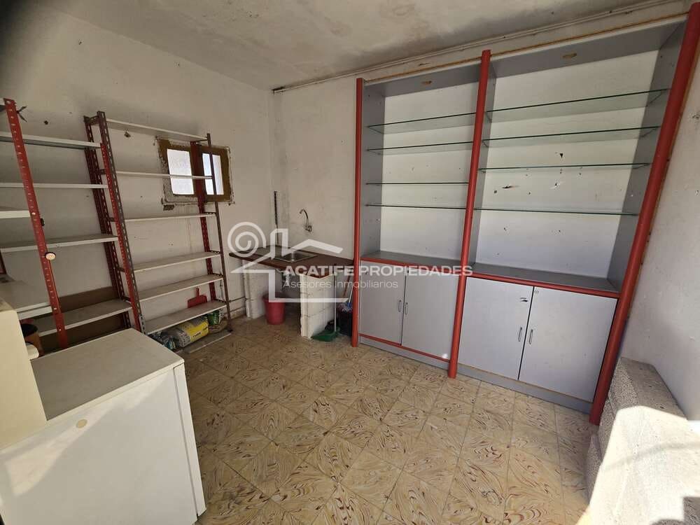 2 bedroom Flat for sale in Arrecife - € 210,000 (Ref: 9844789)