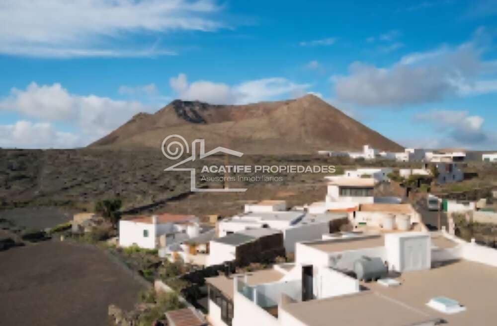 4 bedroom Townhouse for sale in Ye - € 379,000 (Ref: 9877753)