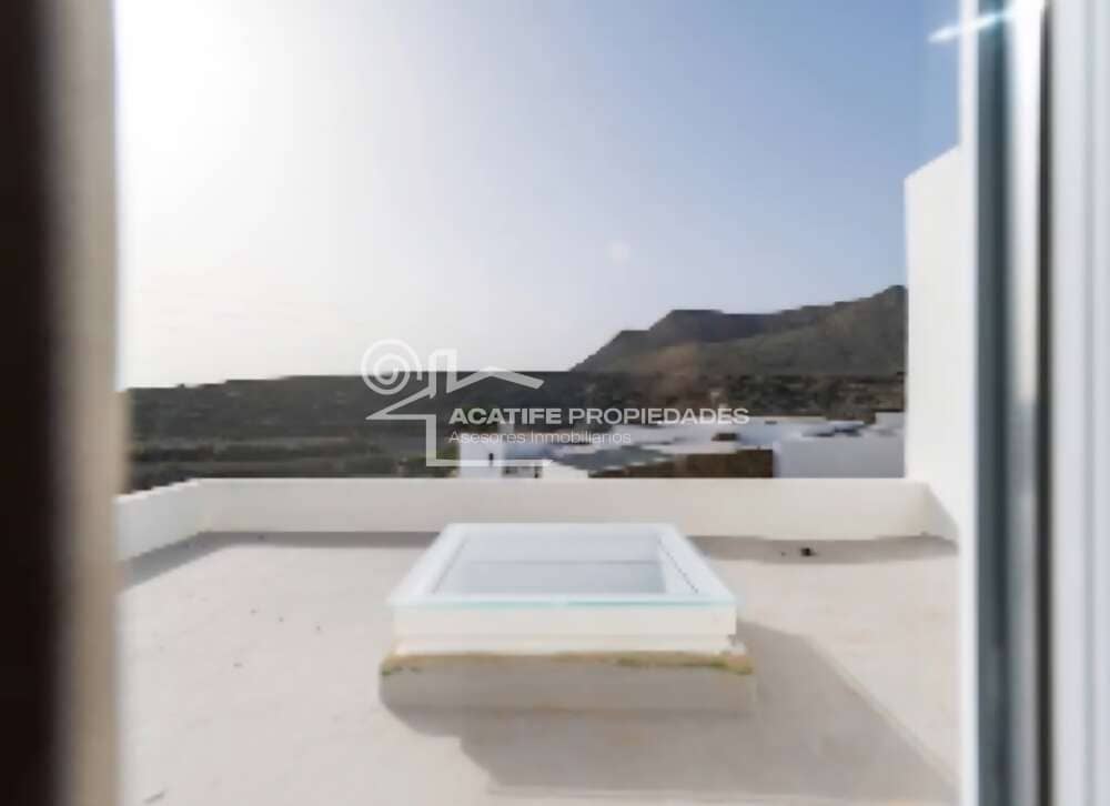4 bedroom Townhouse for sale in Ye - € 379,000 (Ref: 9877753)