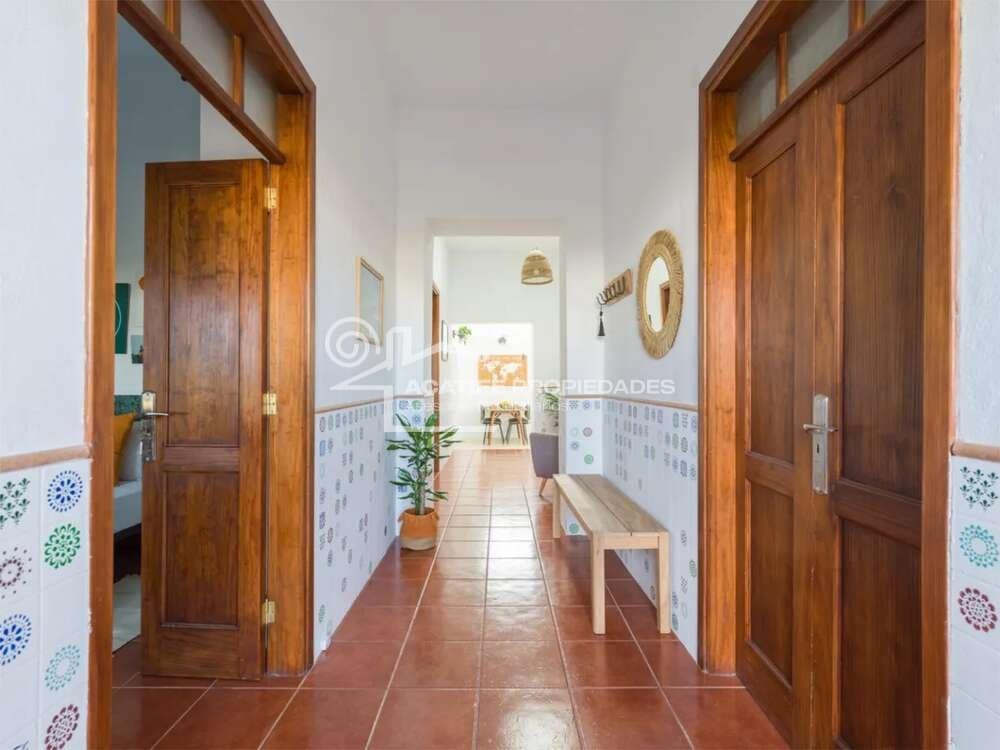 4 bedroom Townhouse for sale in Ye - € 379,000 (Ref: 9877753)