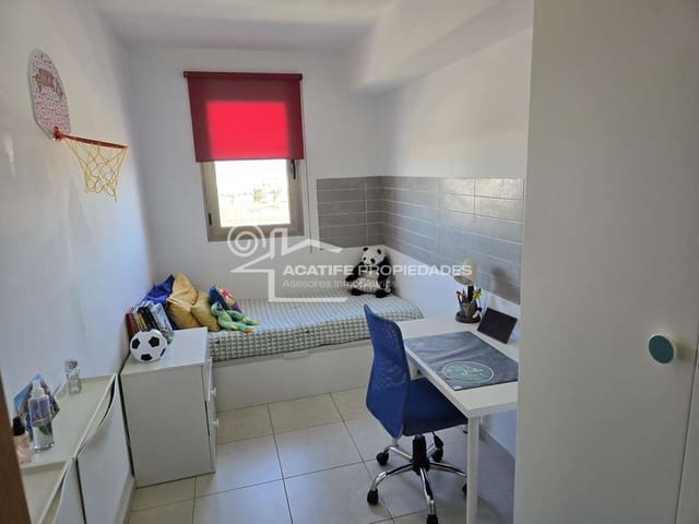 3 chambre Appartement à vendre à Arrecife - 229 000 € (Ref: 9909950)