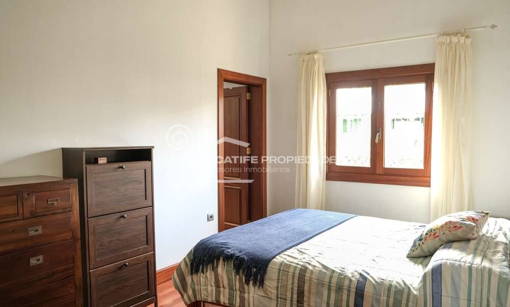4 bedroom Villa for sale in Tahiche with pool garage - € 695,000 (Ref: 9935445)