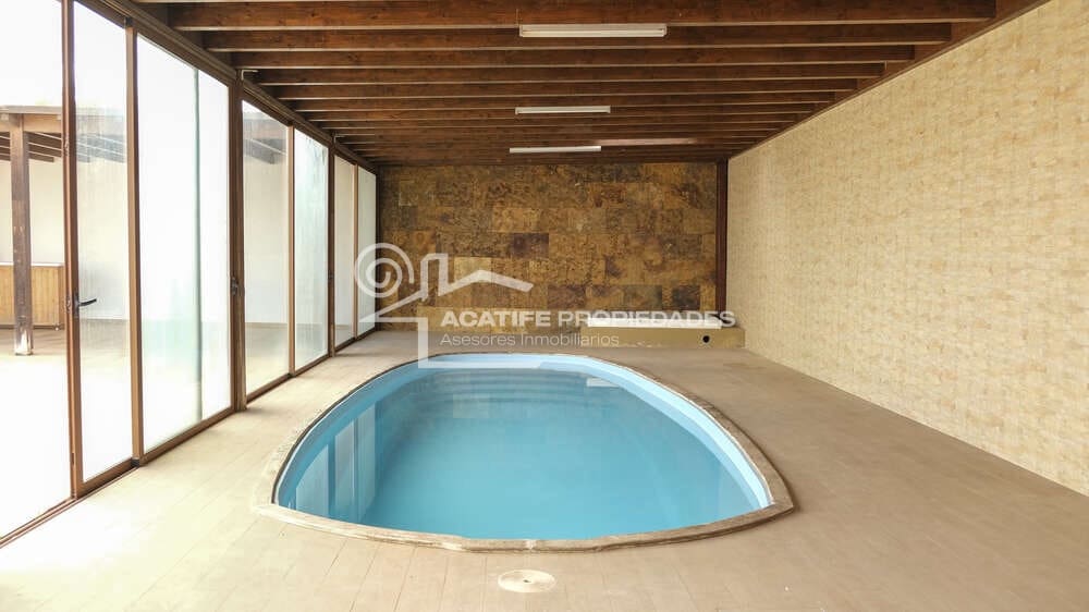 4 bedroom Villa for sale in Tahiche with pool garage - € 695,000 (Ref: 9935445)