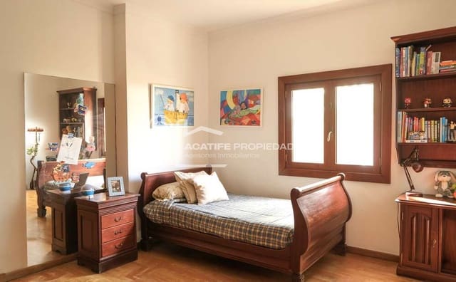 4 sovrum Villa till salu i Tahiche, Teguise med pool garage - 675 000 € (Ref: 9935445)