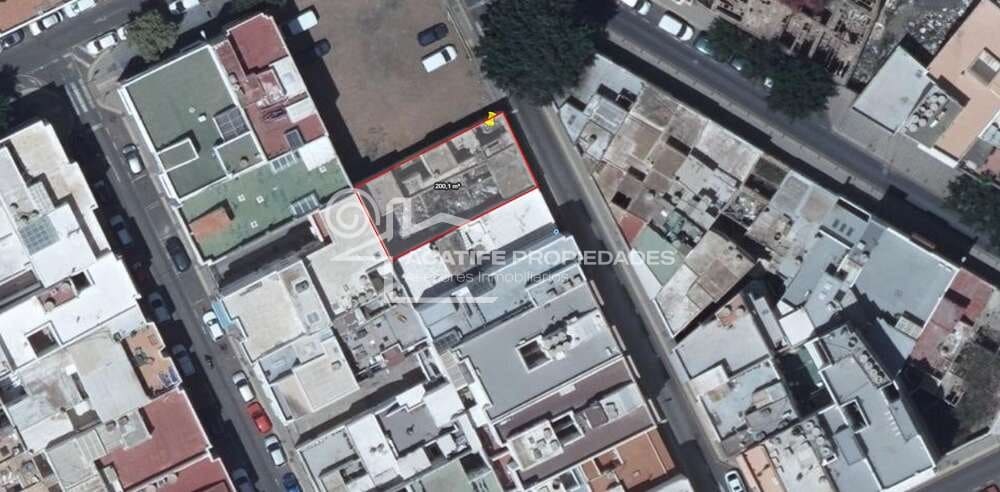 Tomt till salu i Arrecife - 150 000 € (Ref: 9984175)