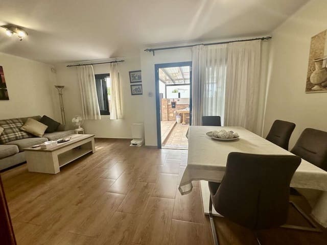 4 makuuhuone Paritalo myytävänä paikassa Playa Honda, San Bartolomé - 425 000 € (Ref: 9204205)