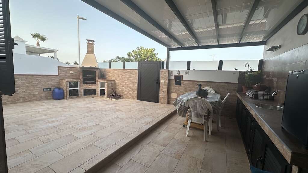 4 soverom Kjedet enebolig til salgs i Playa Honda - € 425 000 (Ref: 9204205)