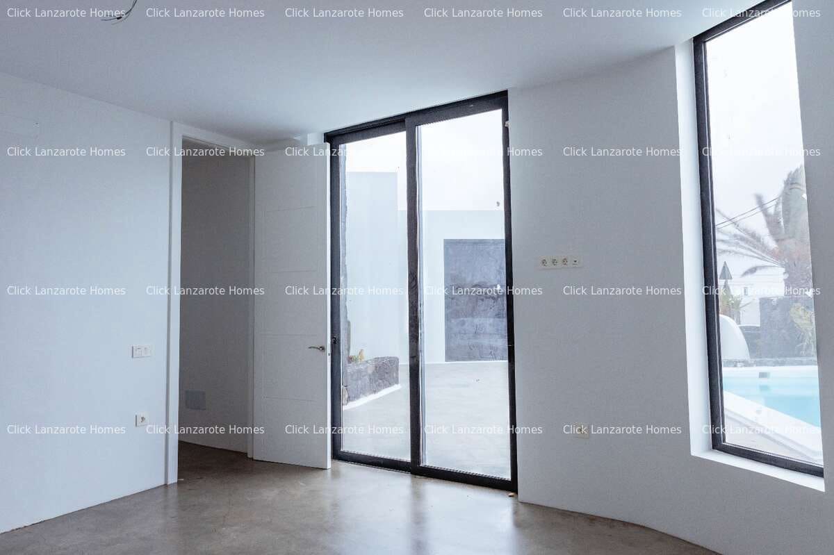 3 bedroom Finca/Country House for sale in Mozaga with pool - € 600,000 (Ref: 9341831)